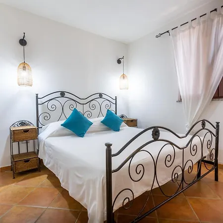Aetos With Shared Swimming Pool - Hill Apartment
