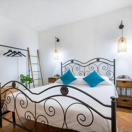 Aetos With Shared Swimming Pool - Hill Apartment