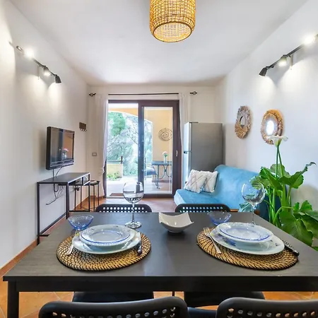 Aetos With Shared Swimming Pool - Hill Apartment
