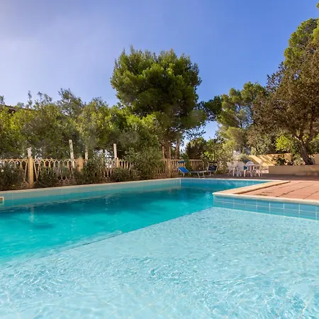 Aetos With Shared Swimming Pool - Hill Apartment *