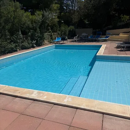 Aetos Hill Porto Pino